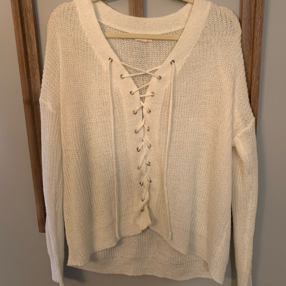 Boutique- Debut brand light ivory sweater
